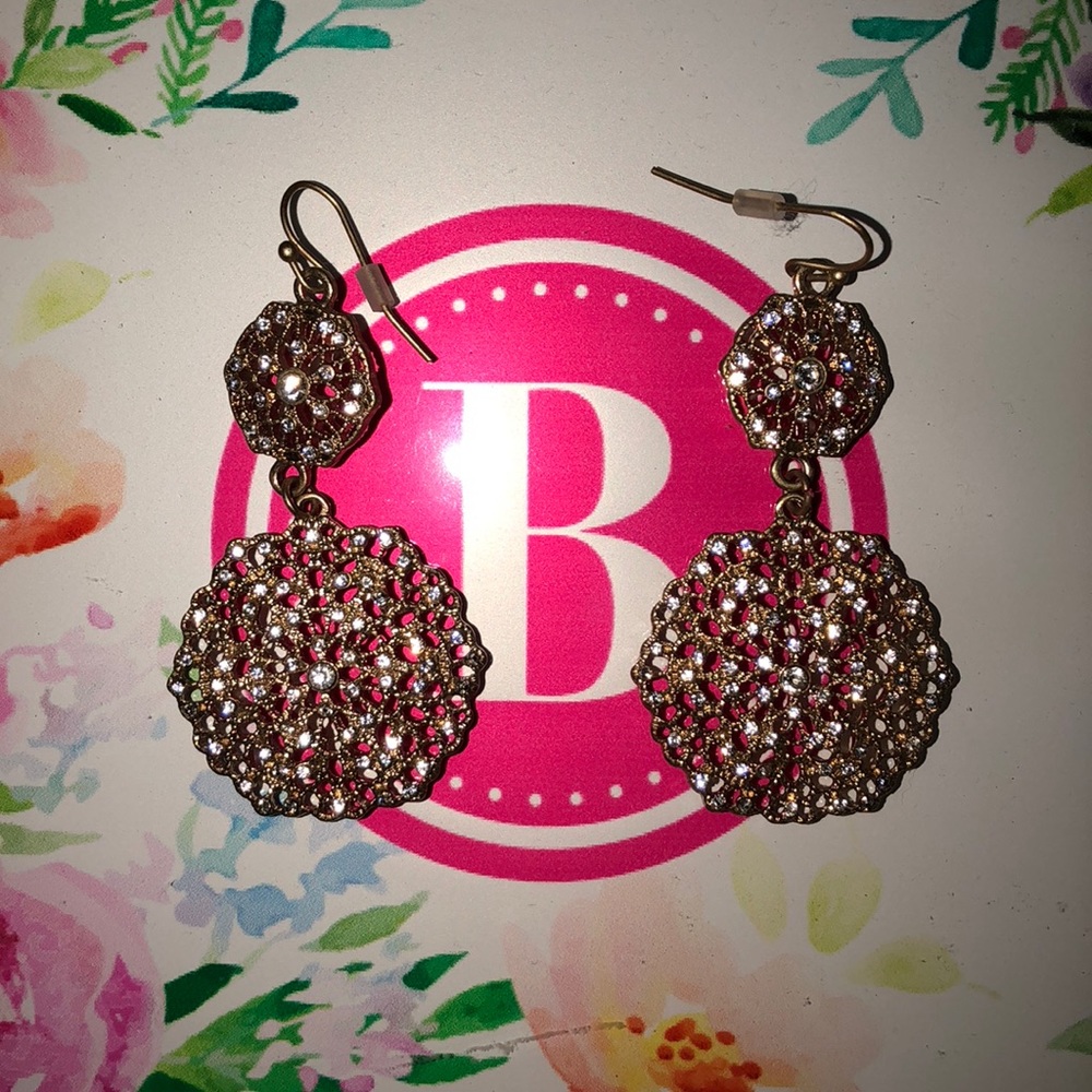 Gorgeous Gold Earrings with Crystal Detail